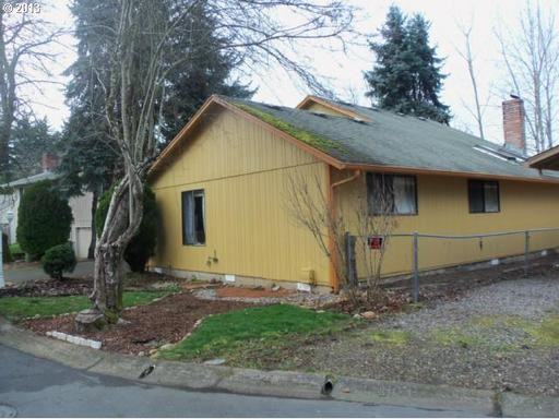 23 SE 205th Pl - Photo 2 of 14