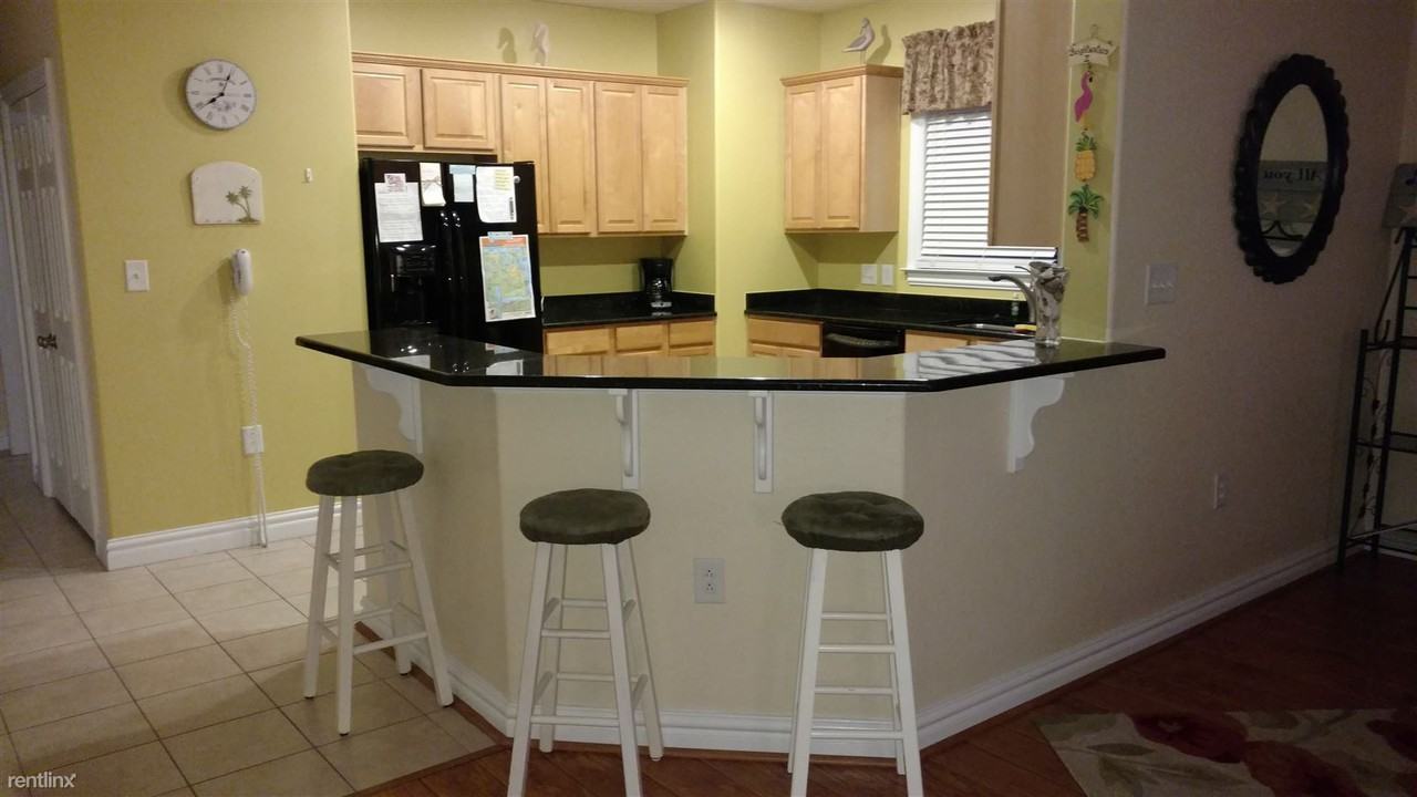 204 Sandbridge Rd - Photo 3 of 17