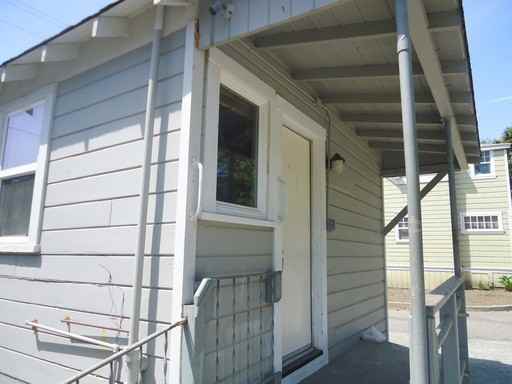 506 Laurel St - Photo 2 of 15