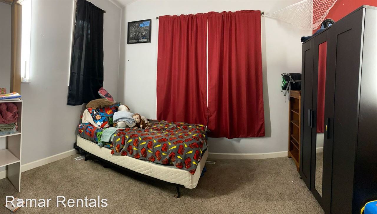 2477 County Road F E - Photo 2 of 10