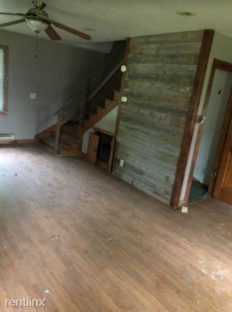 196 Miami Ave - Photo 2 of 8