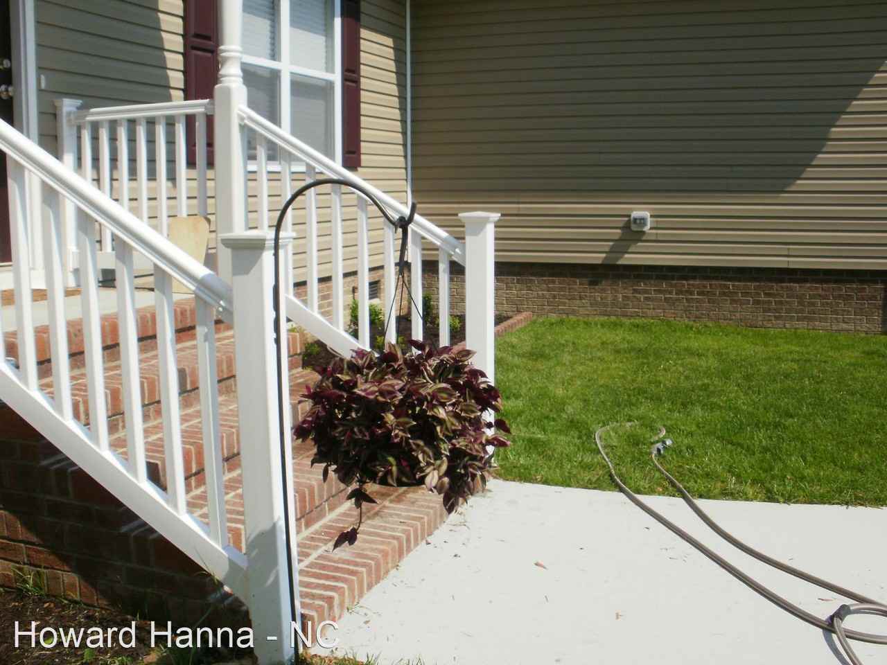 169 Riverwood Dr - Photo 2 of 21