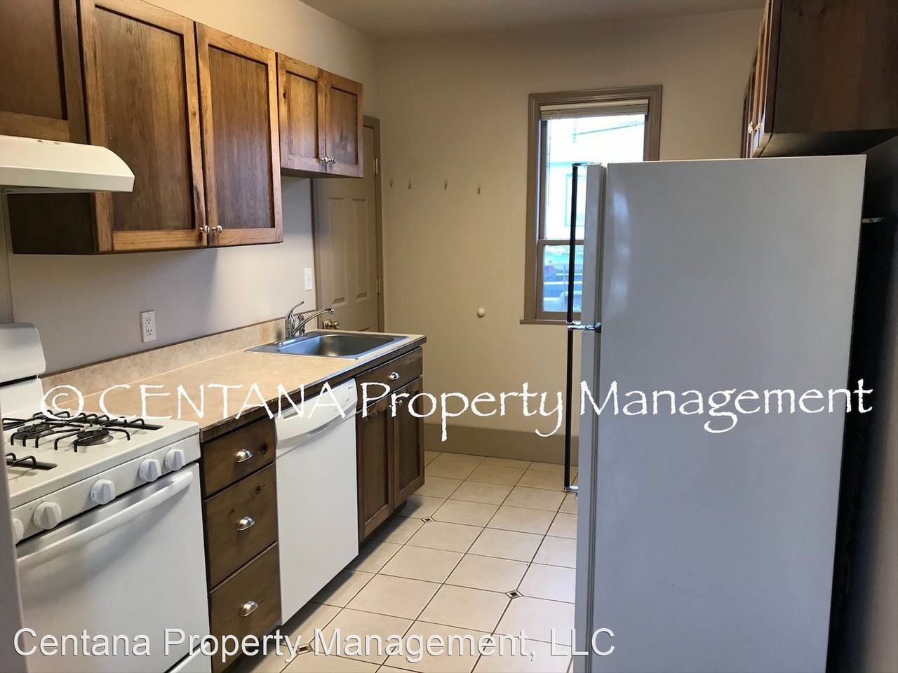 9 Crystal - Photo 3 of 12