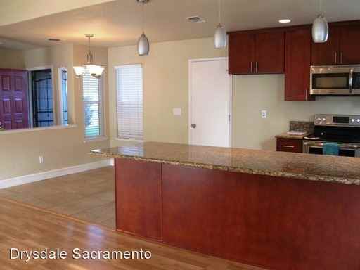 103 Winchester Ct - Photo 2 of 5
