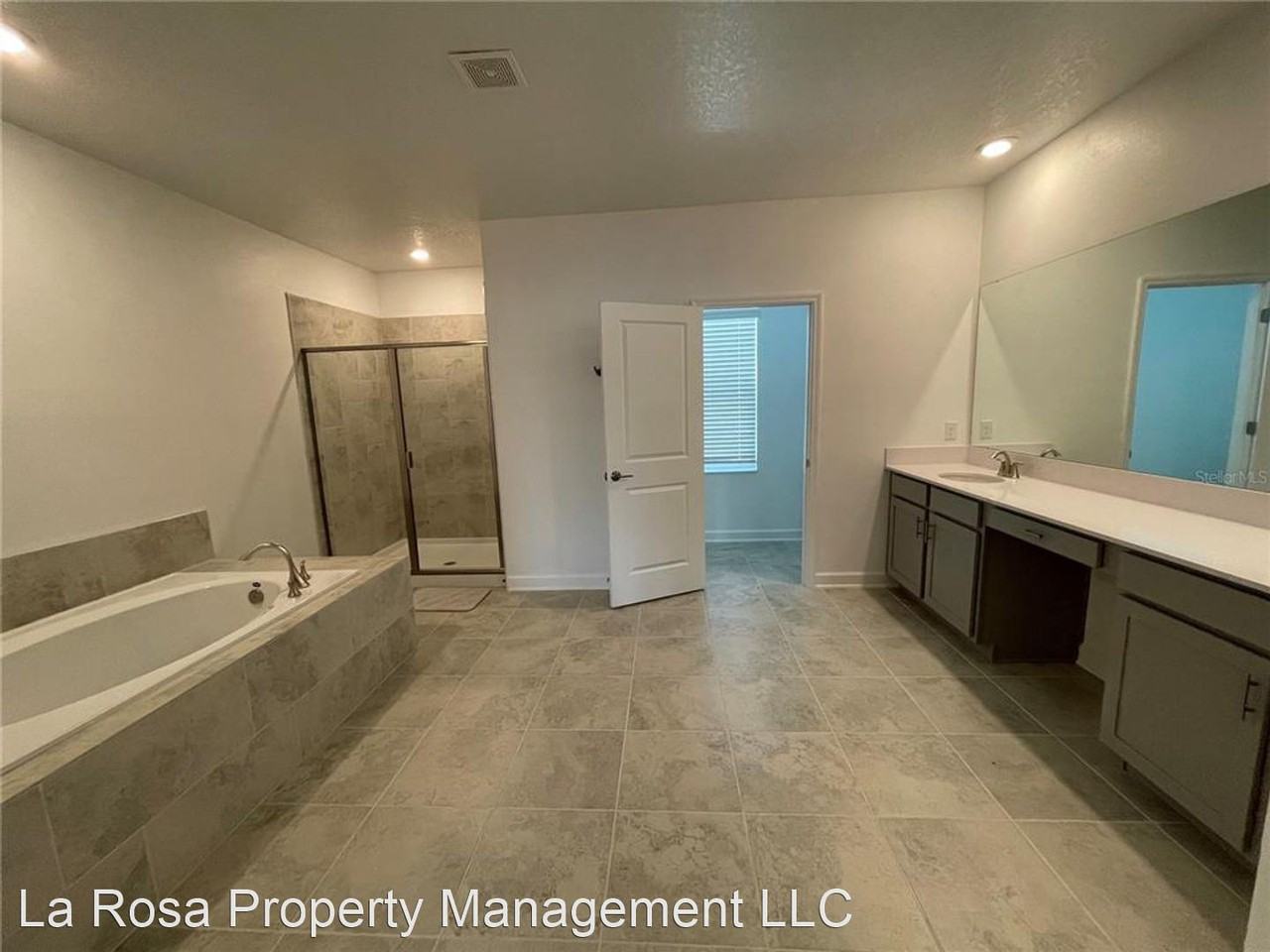 3048 Ella Way - Photo 3 of 22