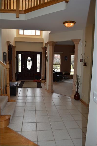 3744 Sunburst Ln - Photo 2 of 17