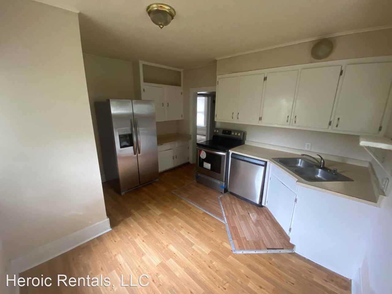 203 Cannon Ave - Photo 3 of 8