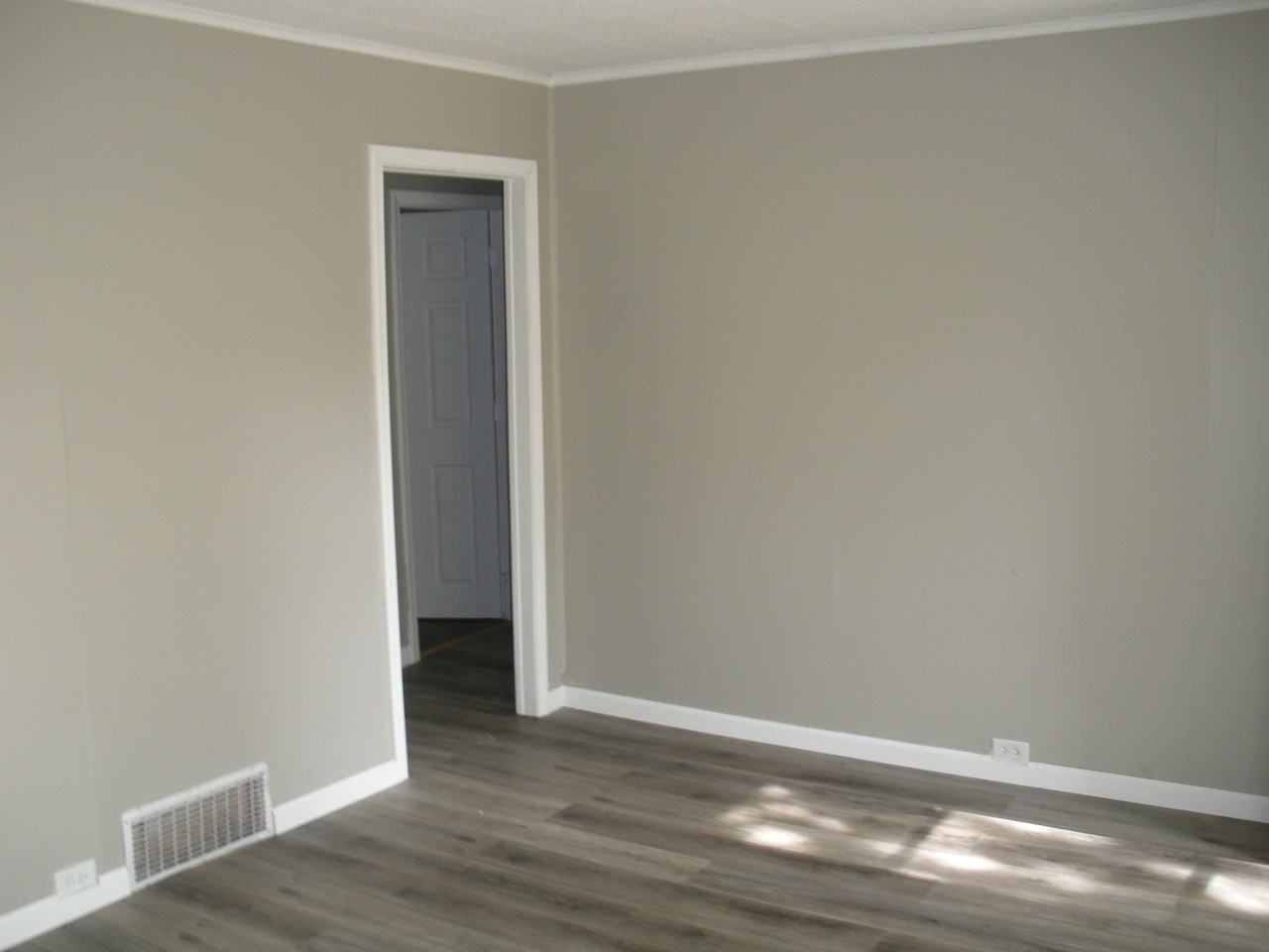 2300 N 18th St - Photo 3 of 7