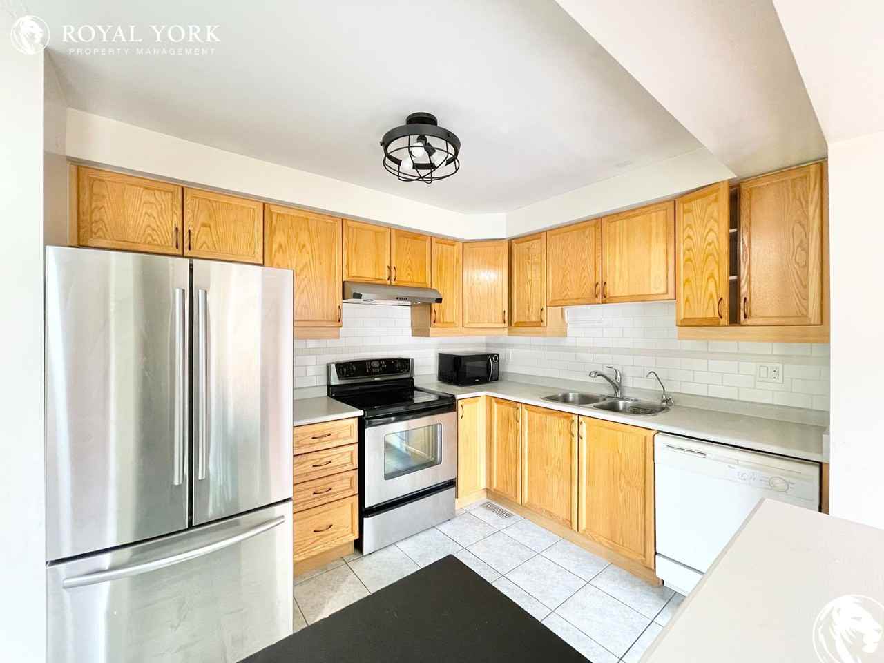 20 Whiteface Cres - Photo 2 of 31