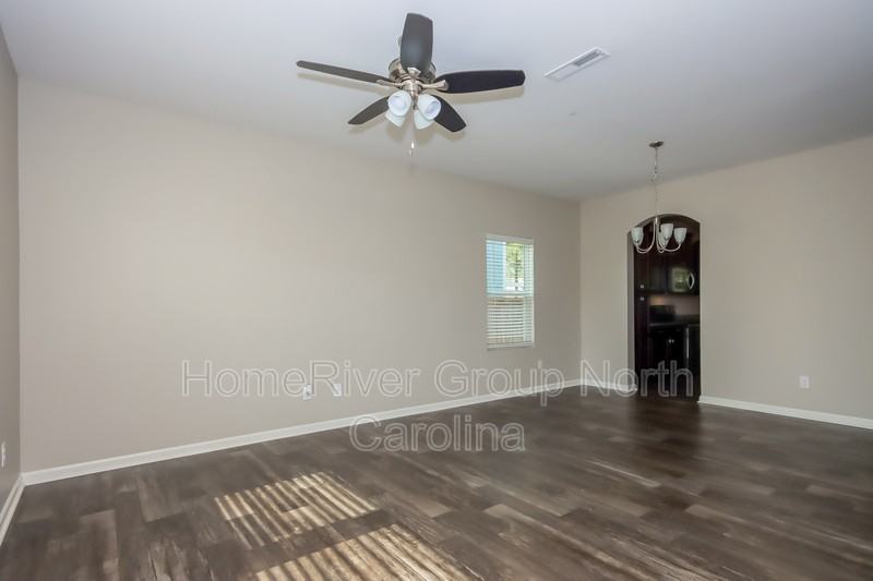 854 Georgia Oak Ln - Photo 3 of 15