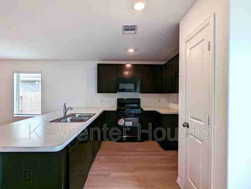 8810 Wooster Trails Dr - Photo 7 of 16