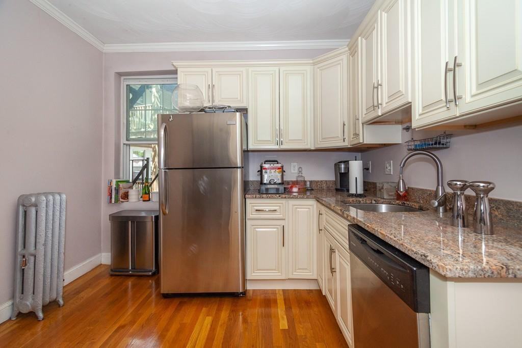 1746 Commonwealth Ave #4 - Photo 4 of 9