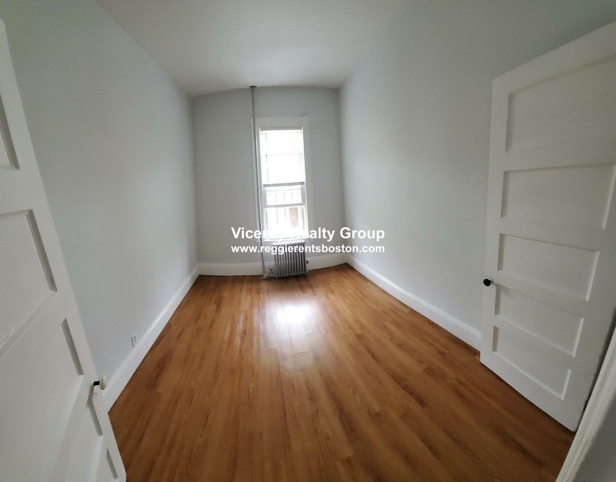 Rockland St #2 - Photo 6 of 12