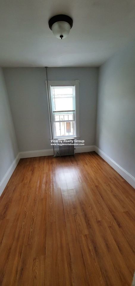 Rockland St #2 - Photo 7 of 12