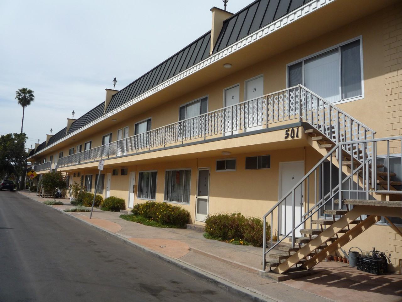 SUN SHADOW SURF - Photo 2 of 2