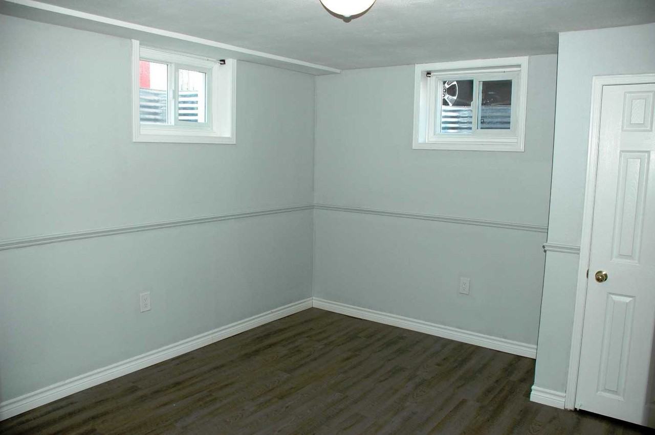 624 Park Road North - Photo 3 of 5