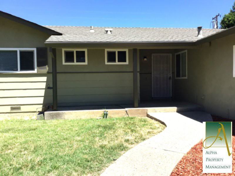 5418 Bartig Way - Photo 2 of 10