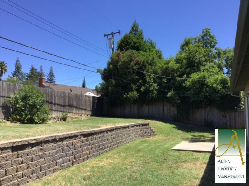 5418 Bartig Way - Photo 3 of 10