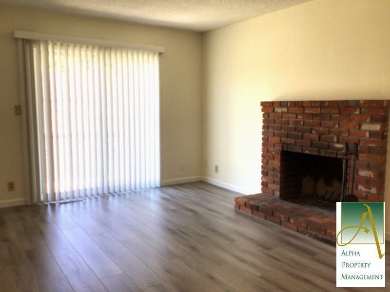 5418 Bartig Way - Photo 4 of 10