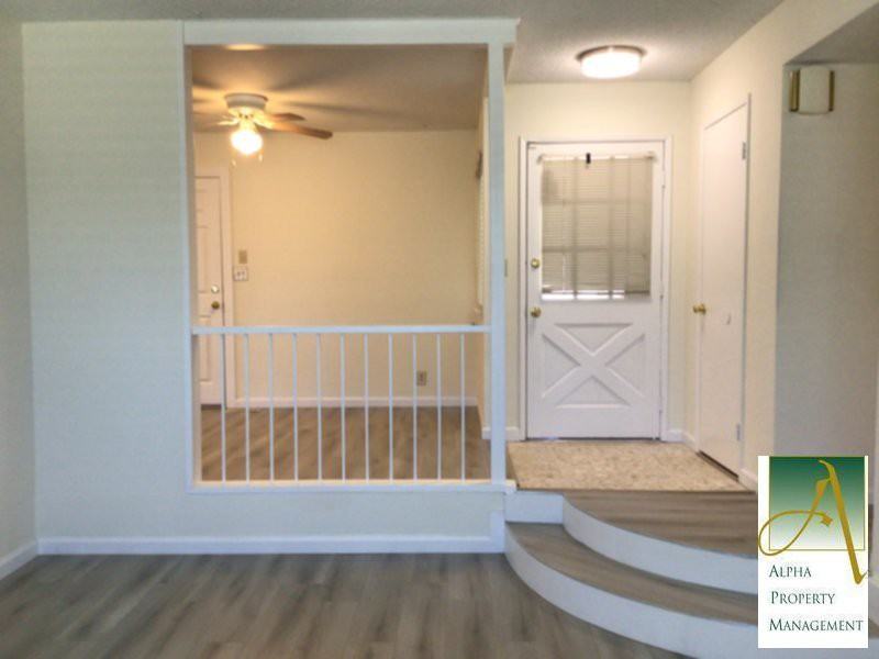 5418 Bartig Way - Photo 5 of 10