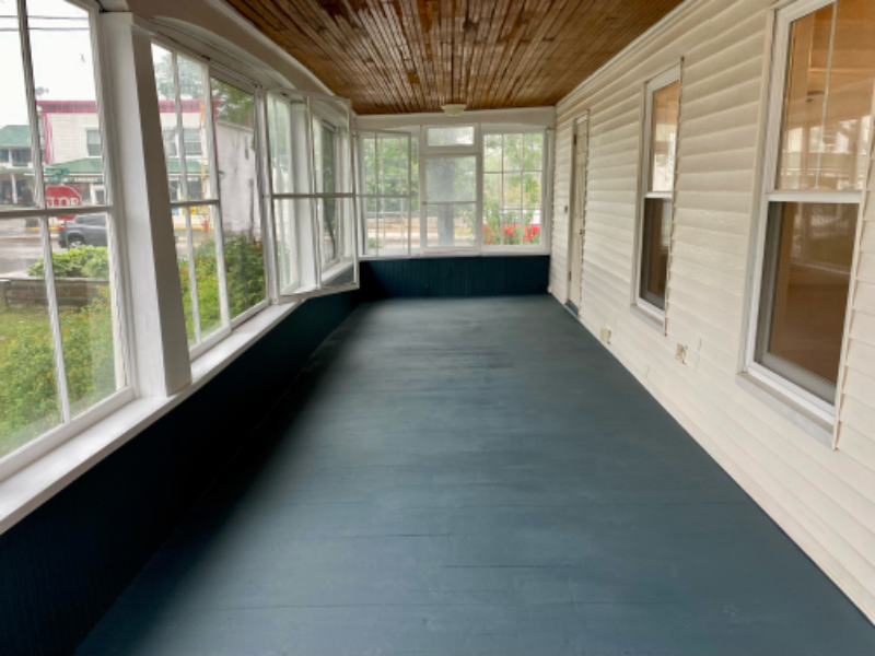 137 Main St #1 - Photo 3 of 8