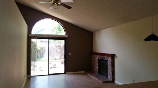 495 Pollard Way - Photo 3 of 10