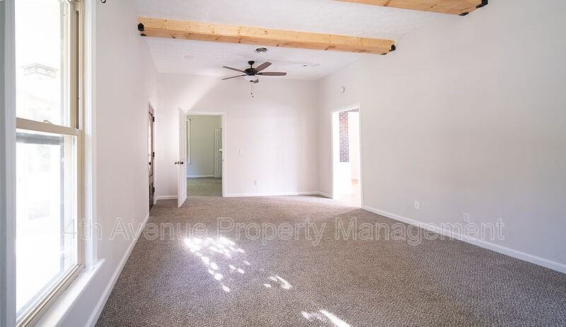 2531 E Maddox Rd - Photo 5 of 20