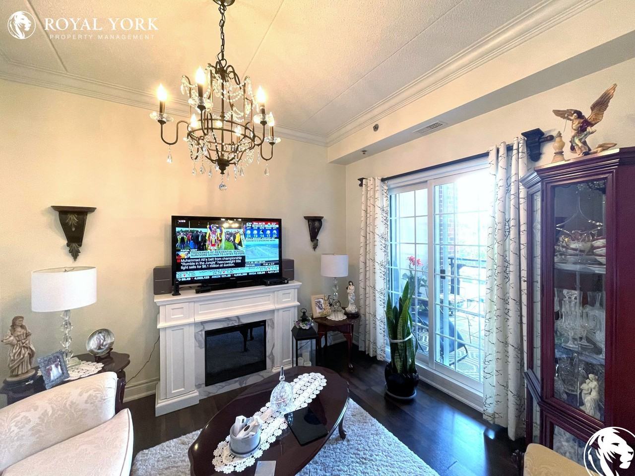 1440 Gordon St #218 - Photo 2 of 27