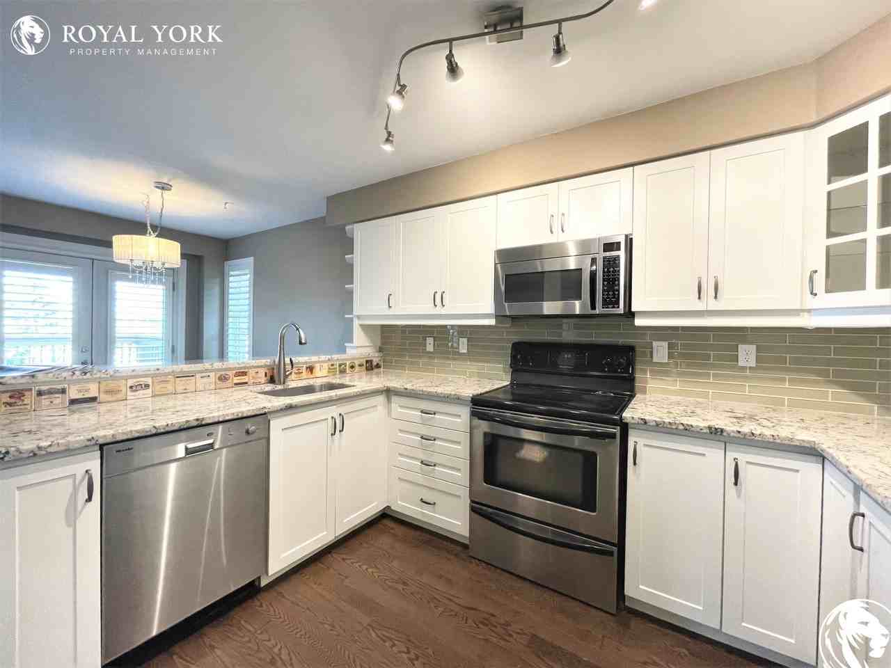 1 Laurendale Ave - Photo 2 of 31