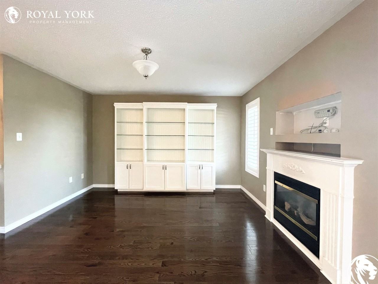 1 Laurendale Ave - Photo 3 of 31