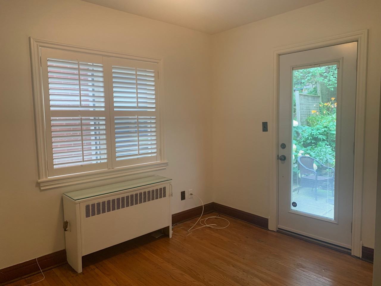 8 Kingsway Dr - Photo 3 of 25