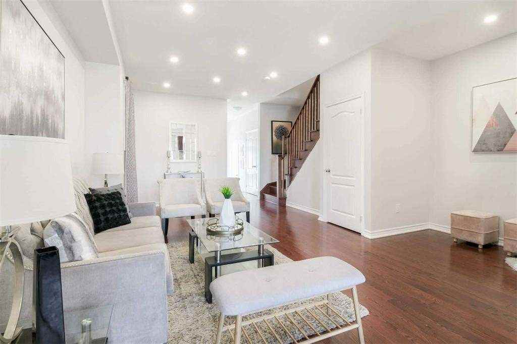 698 Sauve Street - Photo 2 of 9