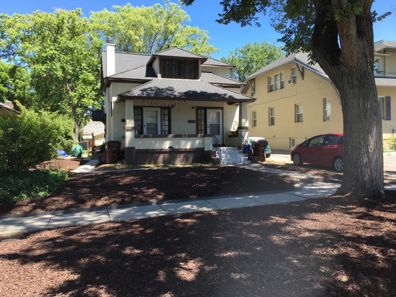 923 E Princeton Ave #923 - Photo 2 of 3