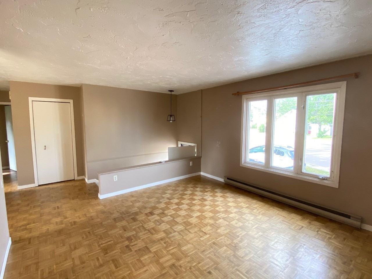 634 Elmwood Dr #634 - Photo 3 of 11