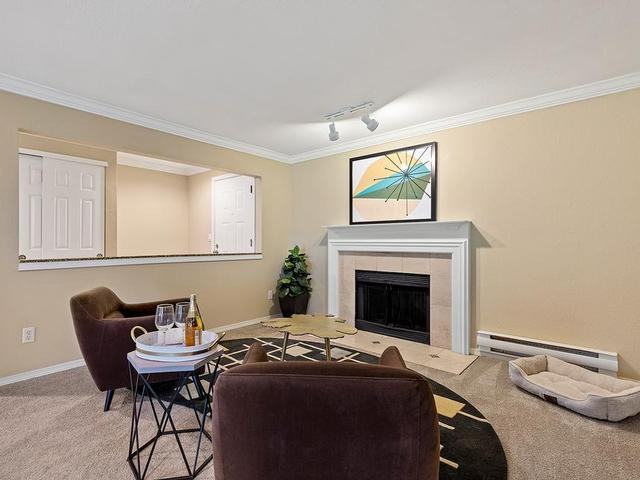 11330 Ne 36th Pl - Photo 2 of 19