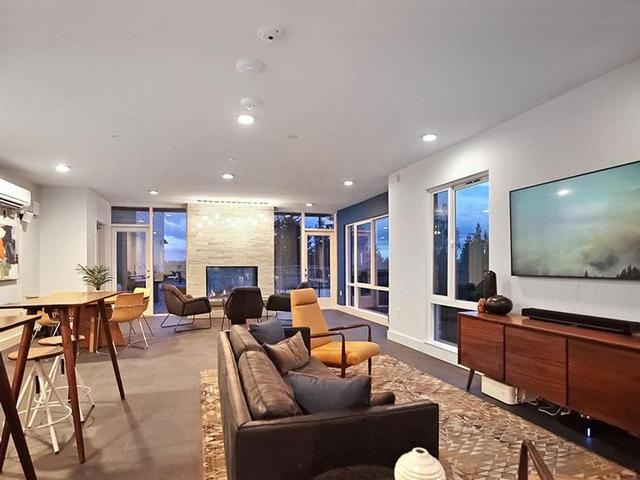 17202 Aurora Ave N - Photo 4 of 24