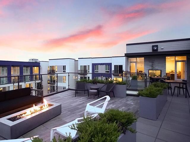 17202 Aurora Ave N - Photo 2 of 24