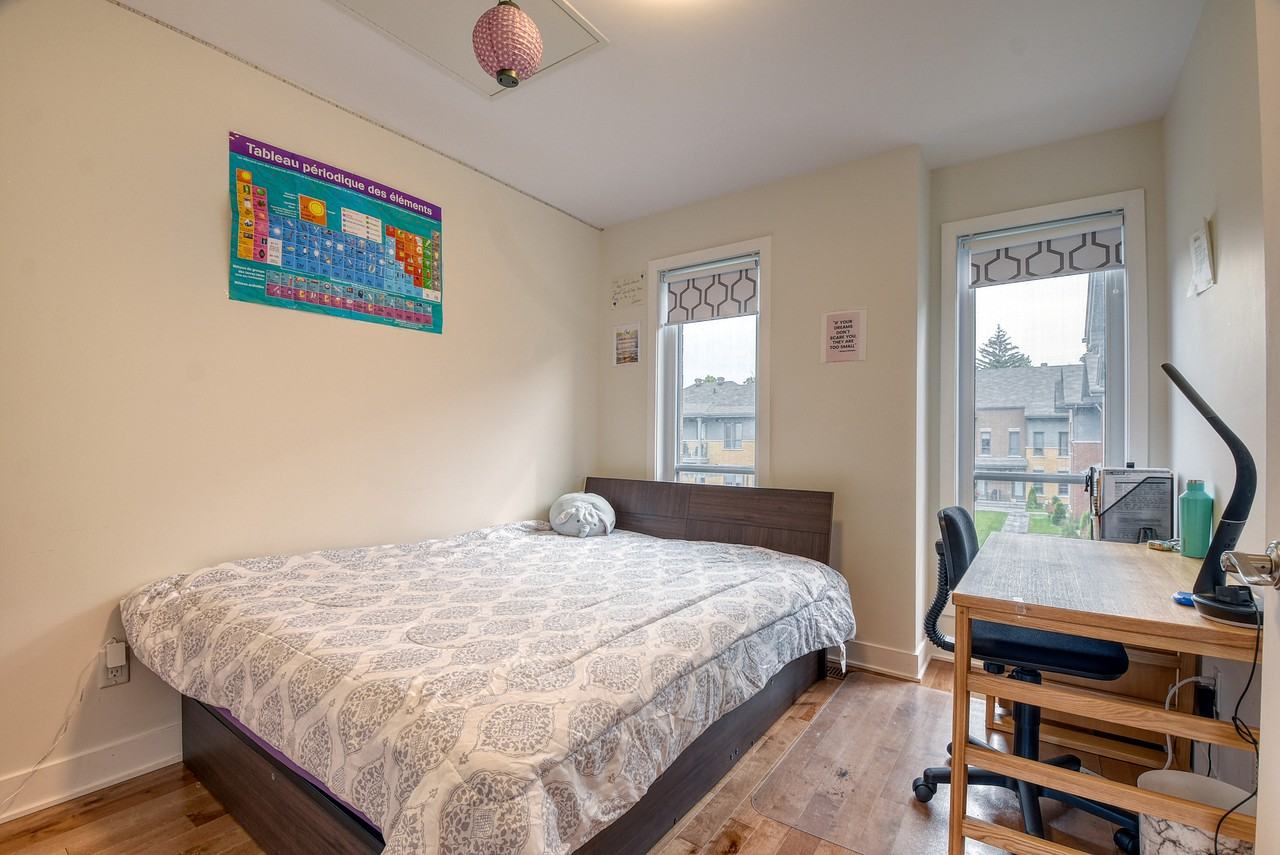 18562 Boulevard Gouin Ouest - Photo 2 of 24