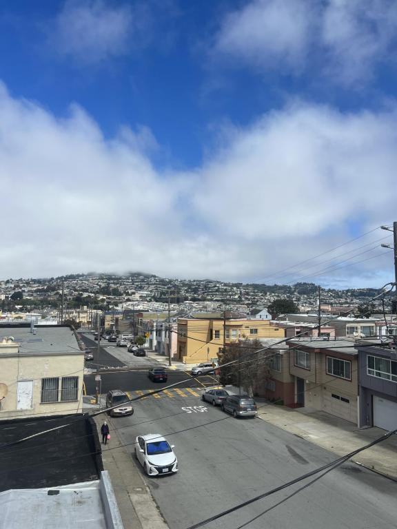 230 Lowell St Apt 6 - Photo 5 of 27