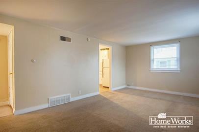 2421 Hollywood Pl - Photo 2 of 15