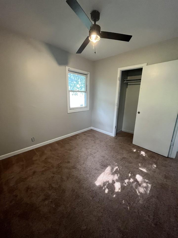 574 Ralston St #1 - Photo 3 of 10