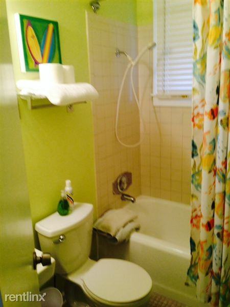 342 N Washington Dr - Photo 3 of 25