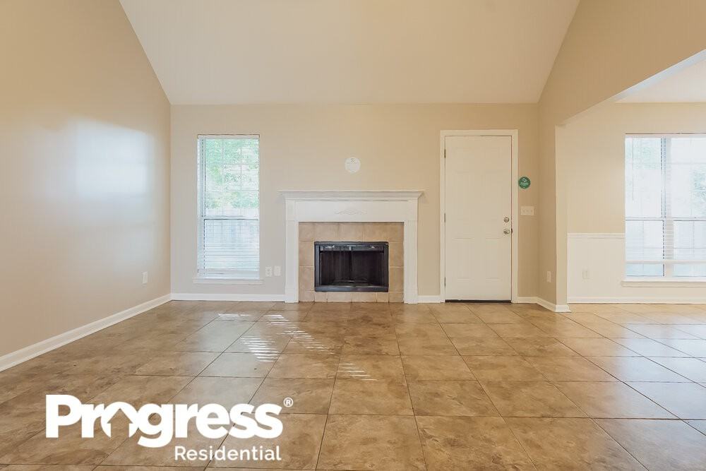 8028 Rockhampton Cir - Photo 3 of 16