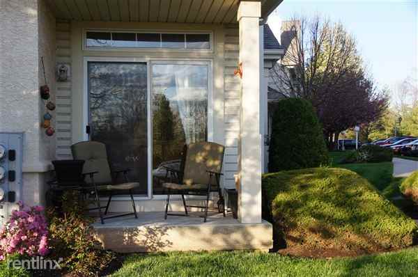 202 Dresher Woods Dr - Photo 3 of 10