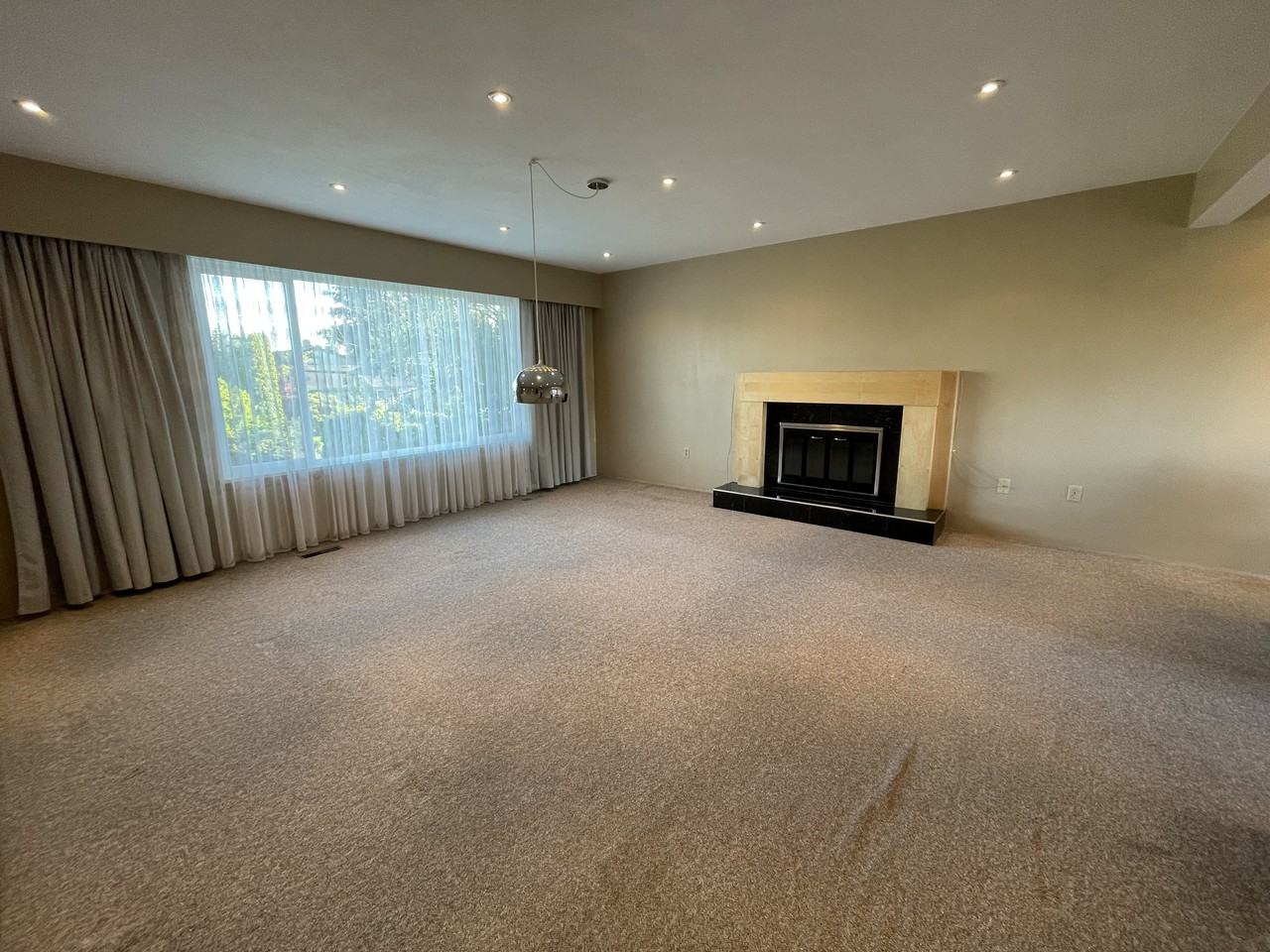 Bowen Dr & Winchelsea Crescent - Photo 2 of 23