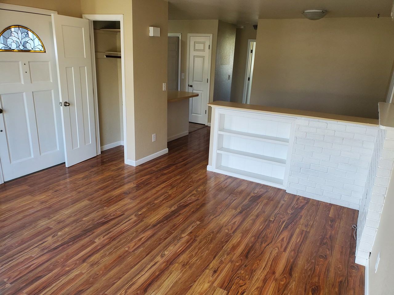 440 S Dunham Ave - Photo 2 of 9