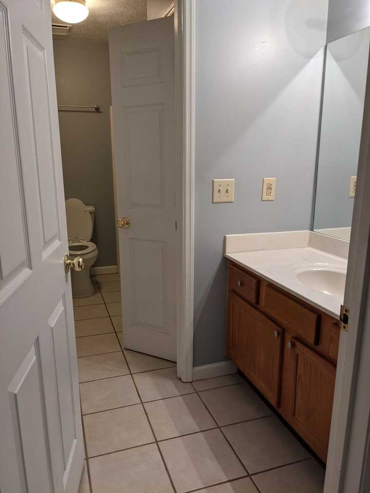 2539 Oakridge Pl #2539 - Photo 3 of 16