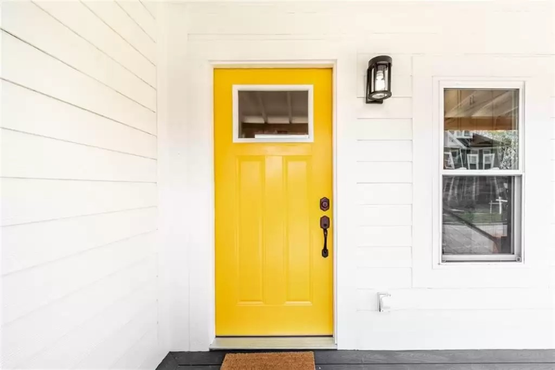 918 S State Ave - Photo 3 of 25