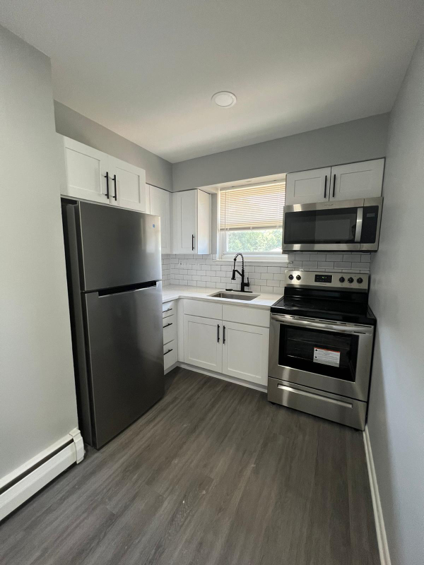 500 Kendall Blvd #1 - Photo 3 of 8