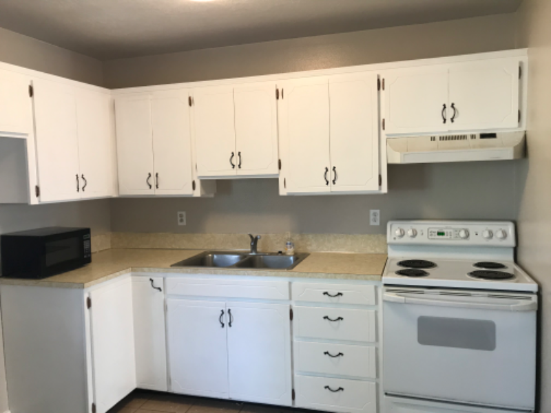 372 Holstein St - Photo 3 of 13